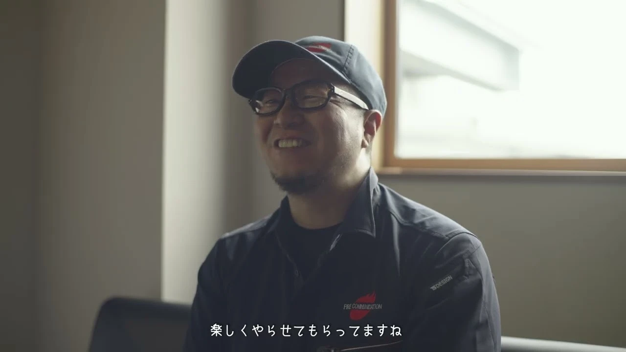 インタビュー動画サムネイル